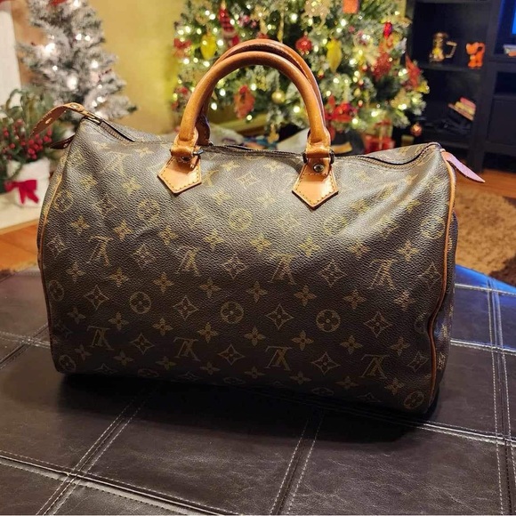Authentic Louis Vuitton Speedy 35 - Picture 11 of 16